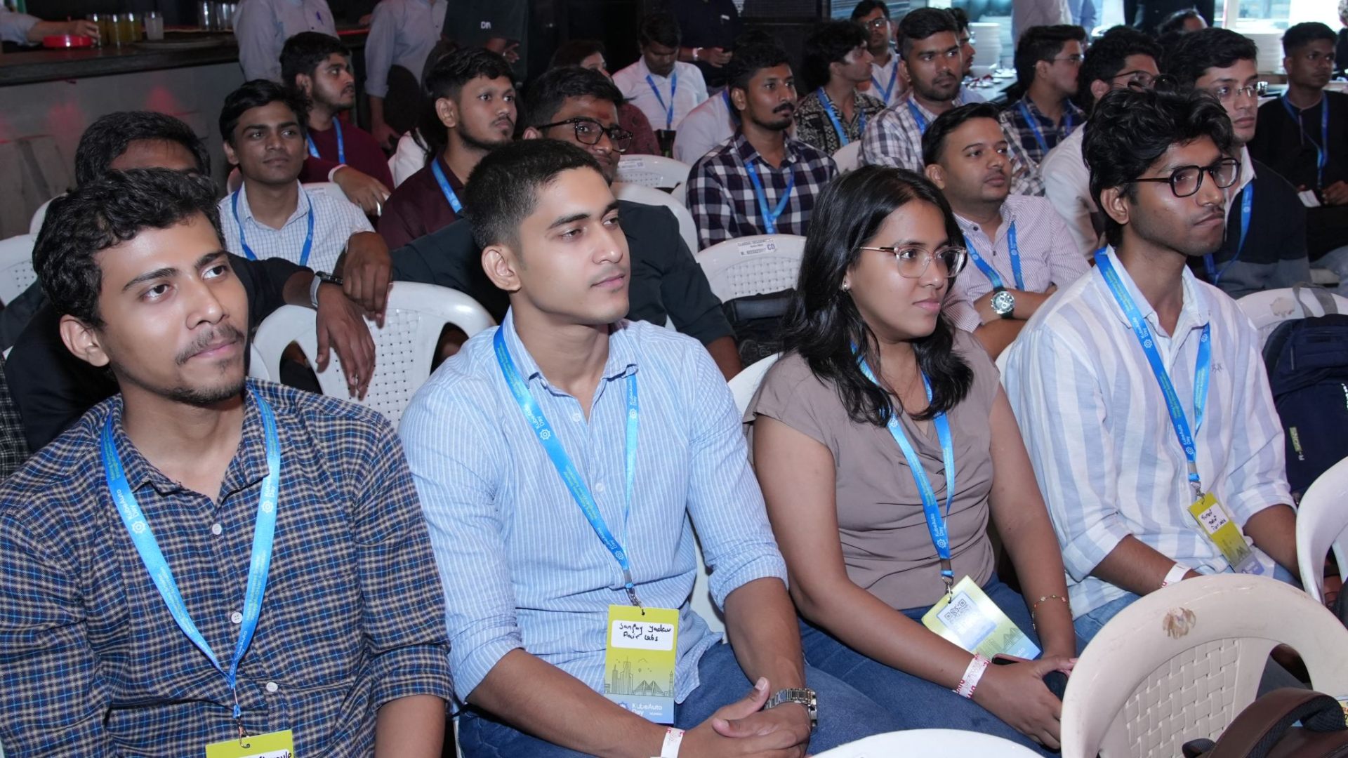 Attentive attendees at KubeAuto Day Mumbai